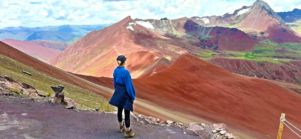the famous rainbow mountain + red valley
